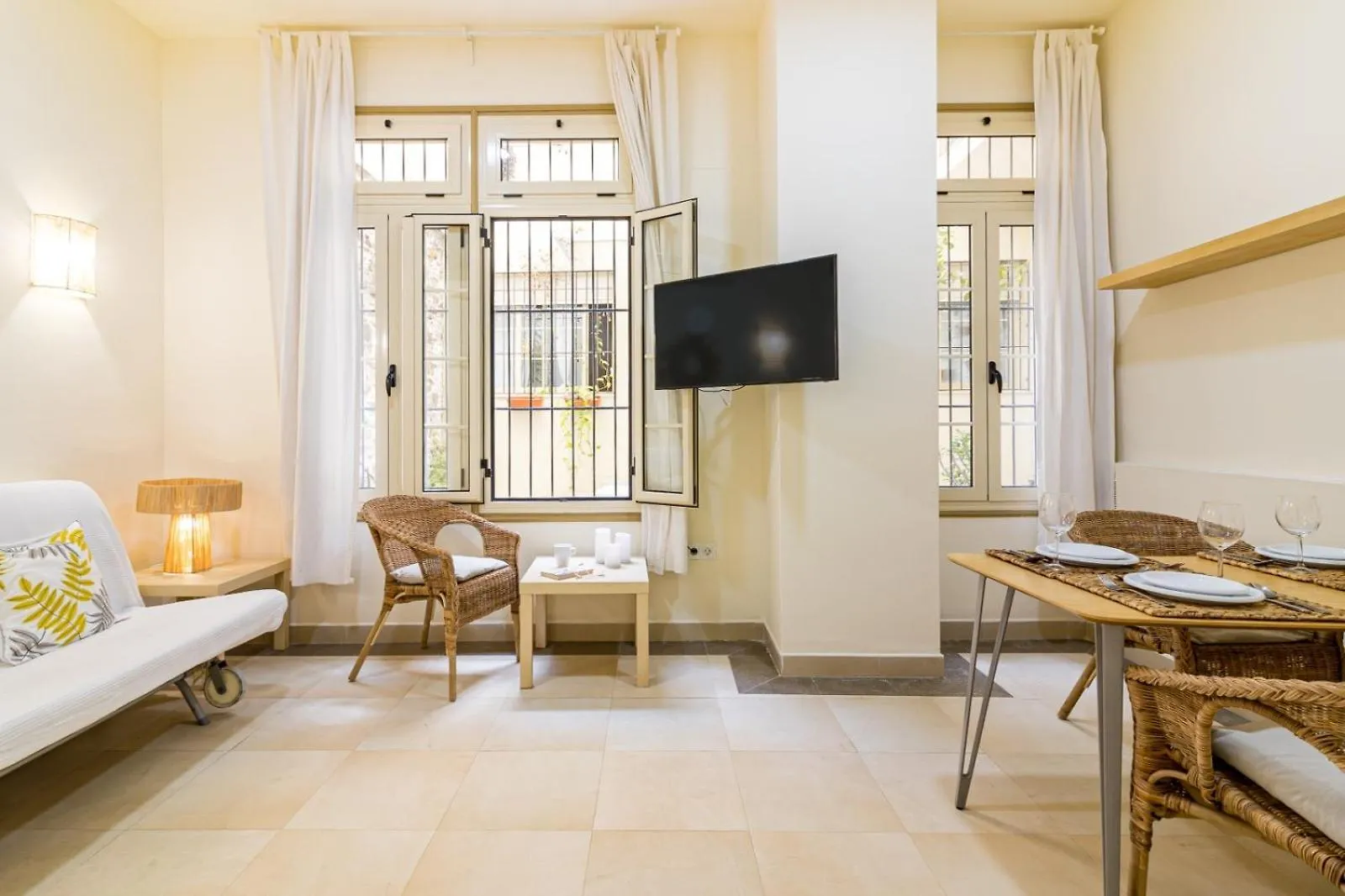 Apartment Edificio Apartamentos Victoria Centro Malaga Spain